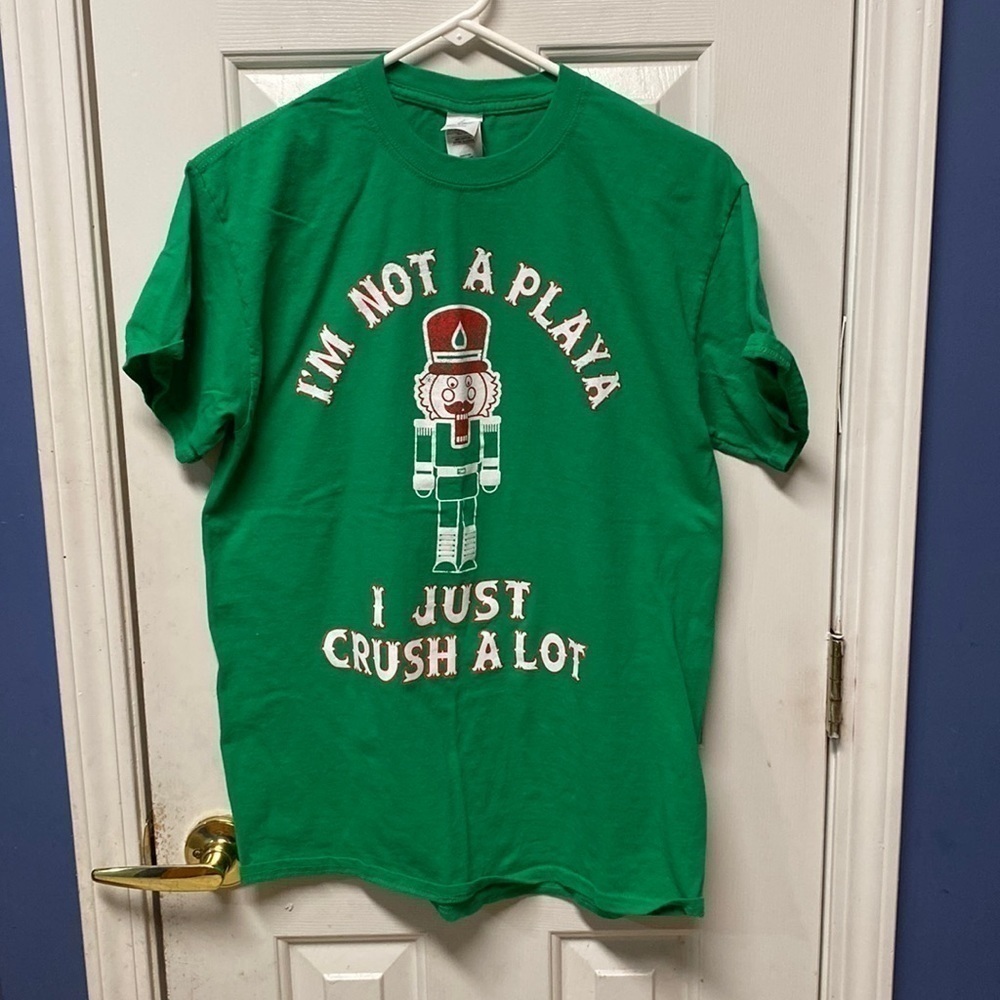 Gildan Funny Christmas Nutcracker Quote Graphic T-shirt Unisex Size M green
